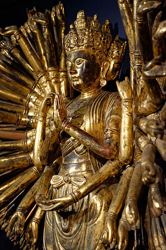 Bodhisattva_Avalokiteshvara_Vietnam_Guimet_EDAV_n3